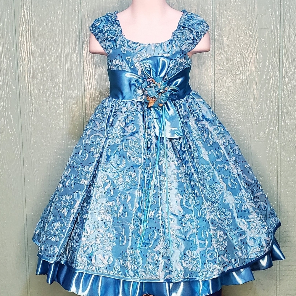 ❤️ beautiful little blue dress embroidered flowers sequins   size 2, 4, 12 girls
